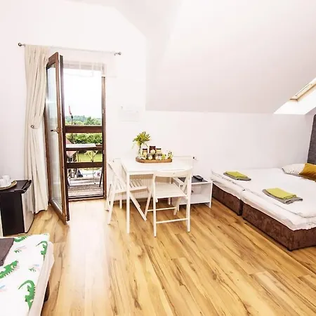 بيت للعطل Rodzinny Dom W Gorach-apikraina-sudety Zachodnie *