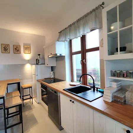 Rodzinny Dom W Gorach-apikraina-sudety Zachodnie *